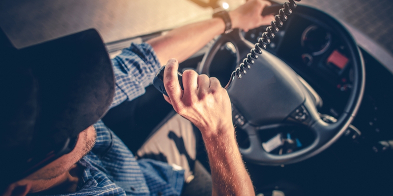 Do Truck Drivers Still Use CB Radios to Communicate?