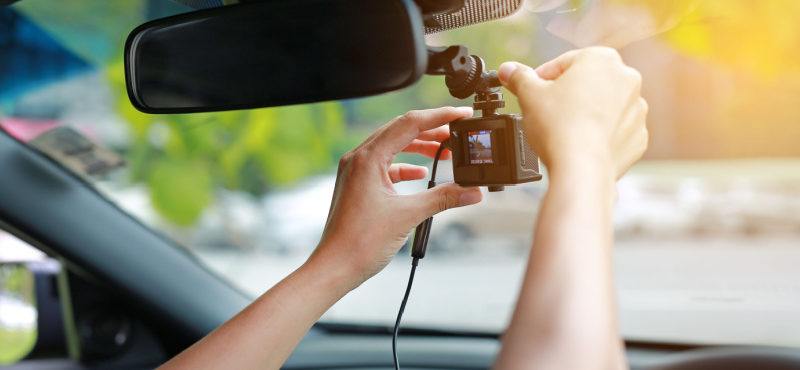 Should Your Commercial Vehicles Have Dash Cameras?